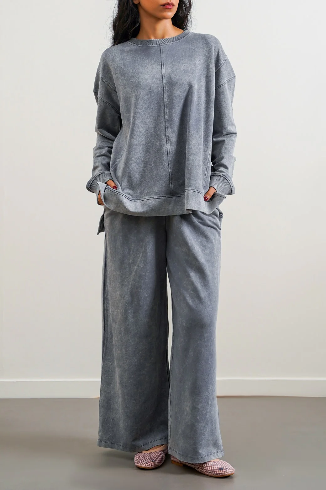 WAW24TP051-GREY-WASHED-COLLAR-SWEATSHIRT-7b8094_5