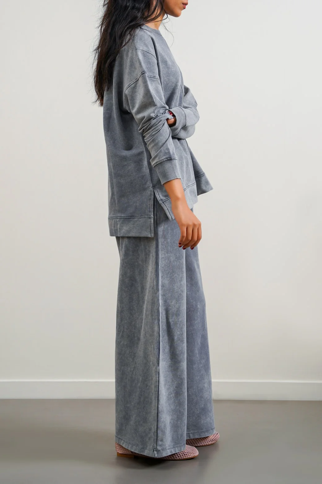 WAW24TP051-GREY-WASHED-COLLAR-SWEATSHIRT-7b8094_6