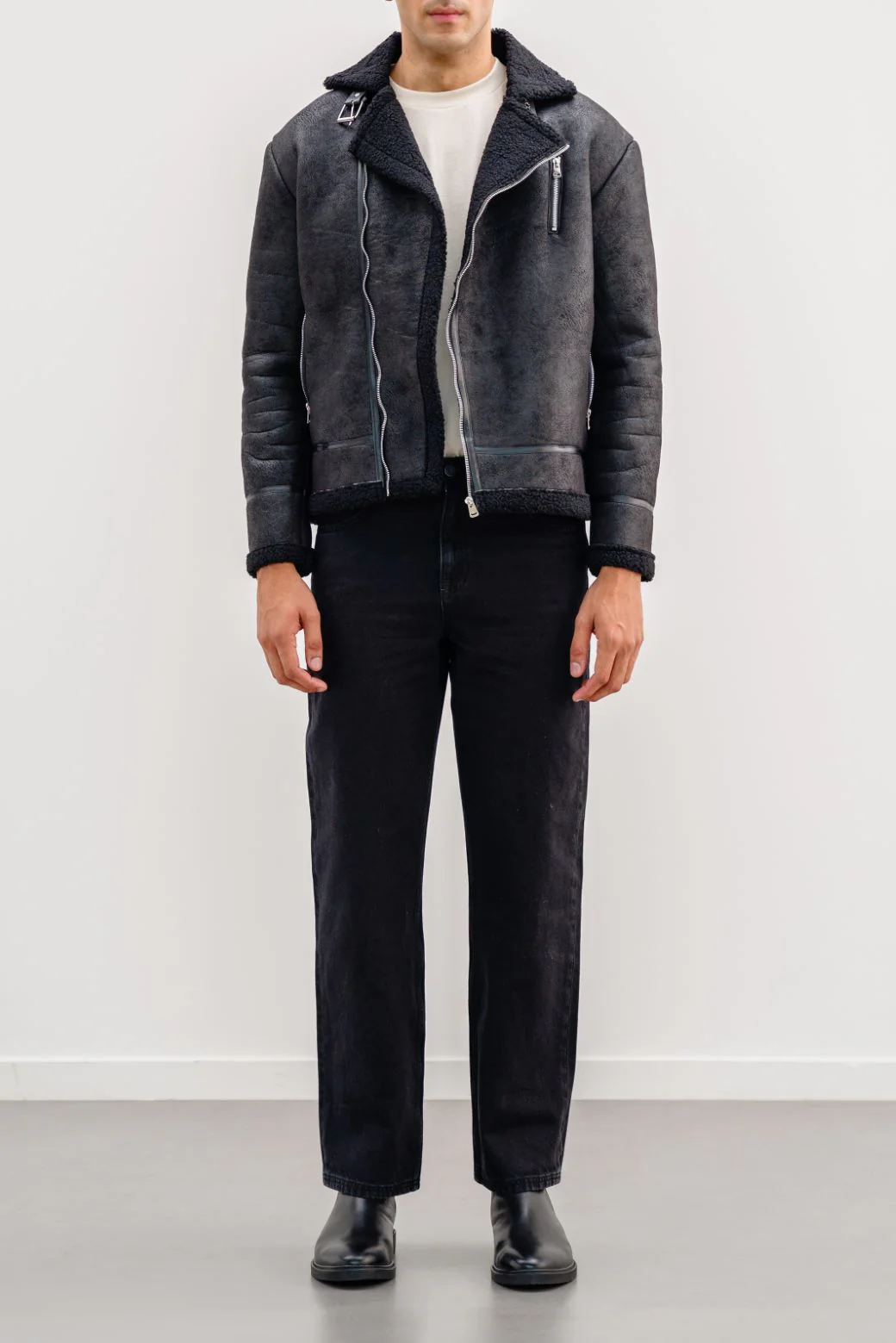 MAW24TP043-BLACK-ASYMMETRIC-FAUX-SUEDE-JACKET-000000_9