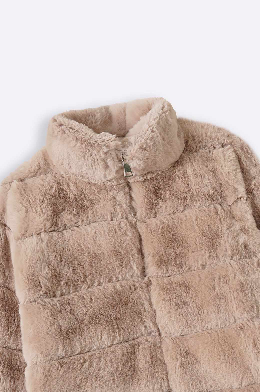 YBSWFT0001-BEIGE-PLUSH-FUR-JACKET-b6917e_7